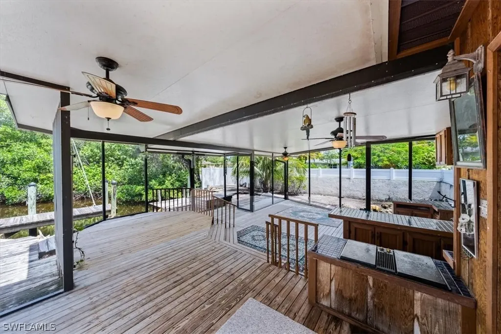 2918 Poplar Street Naples FL 34112