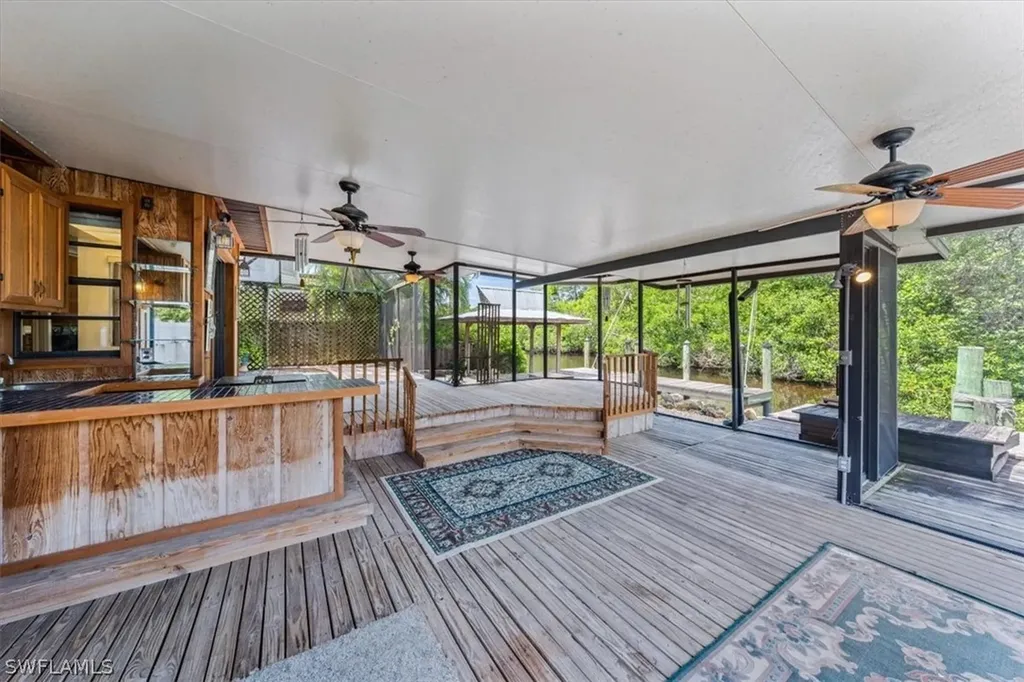 2918 Poplar Street Naples FL 34112