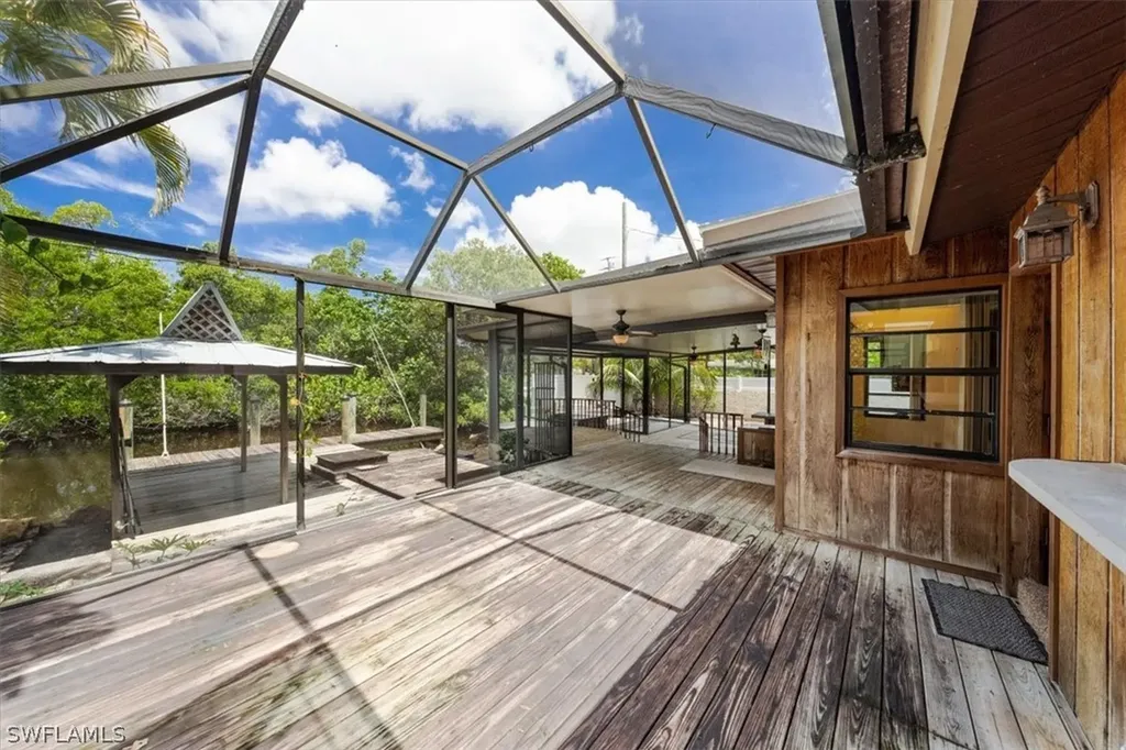 2918 Poplar Street Naples FL 34112