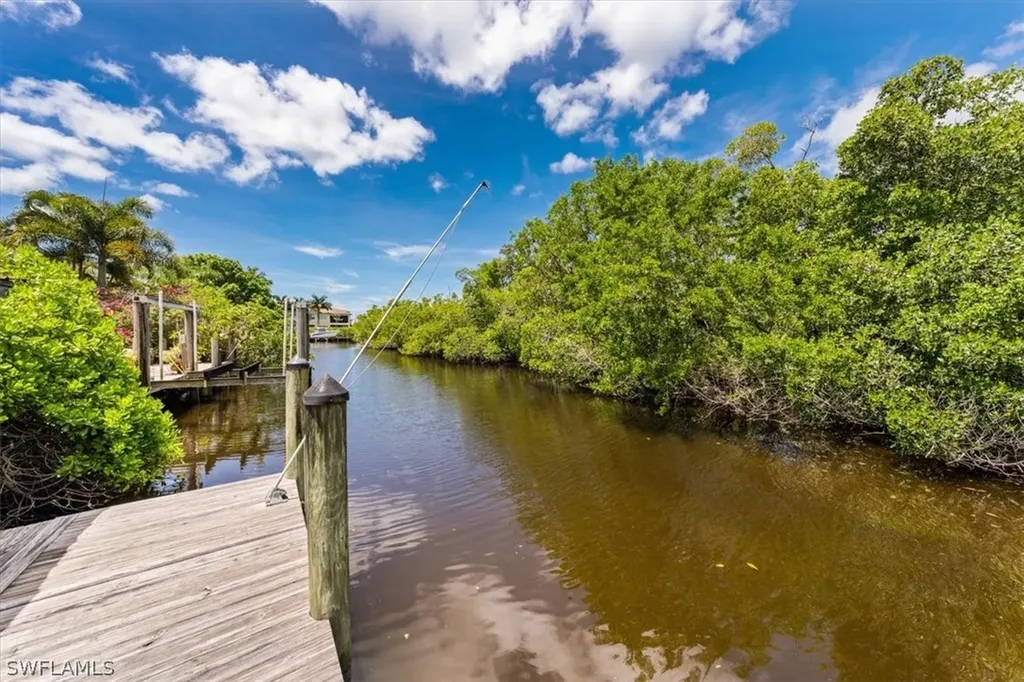 2918 Poplar Street Naples FL 34112