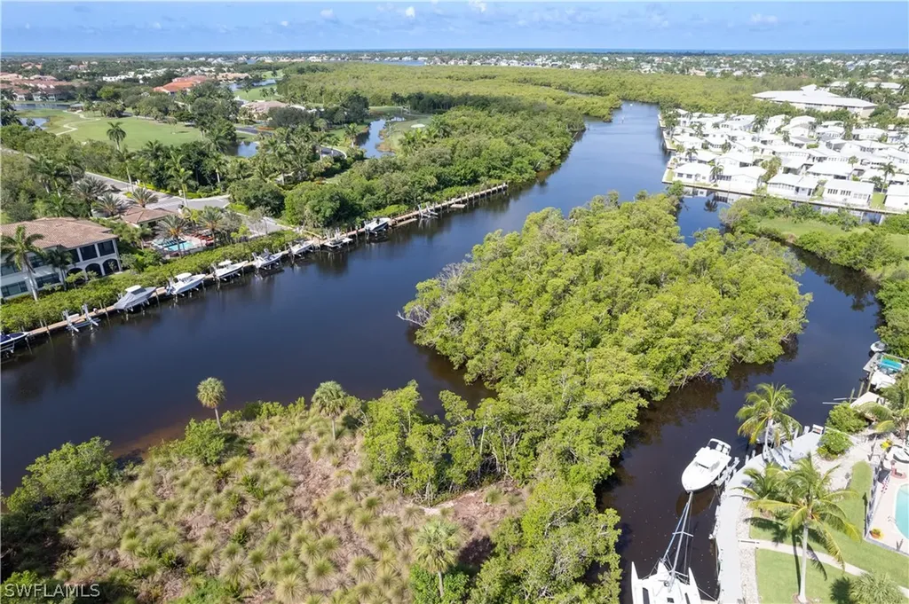 2918 Poplar Street Naples FL 34112