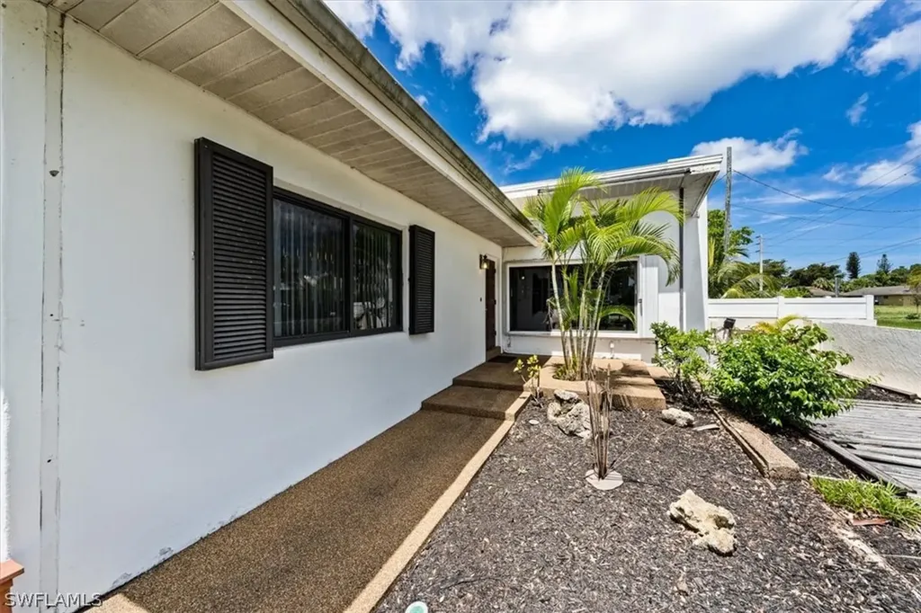 2918 Poplar Street Naples FL 34112