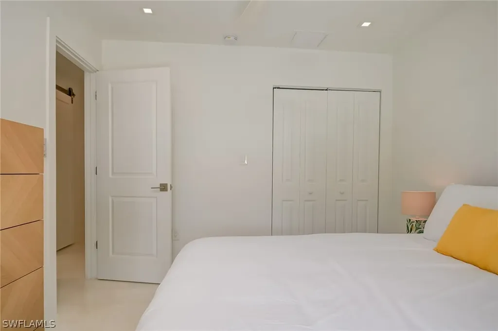 714 103rd Avenue N Naples FL 34108