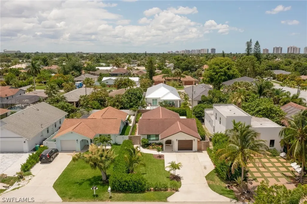 714 103rd Avenue N Naples FL 34108