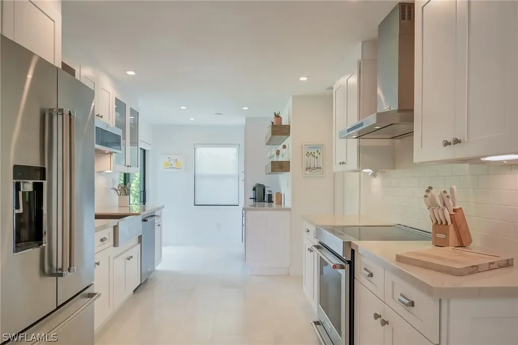 714 103rd Avenue N Naples FL 34108