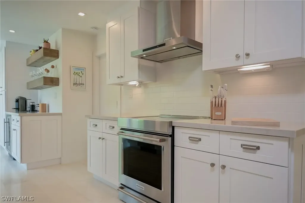 714 103rd Avenue N Naples FL 34108