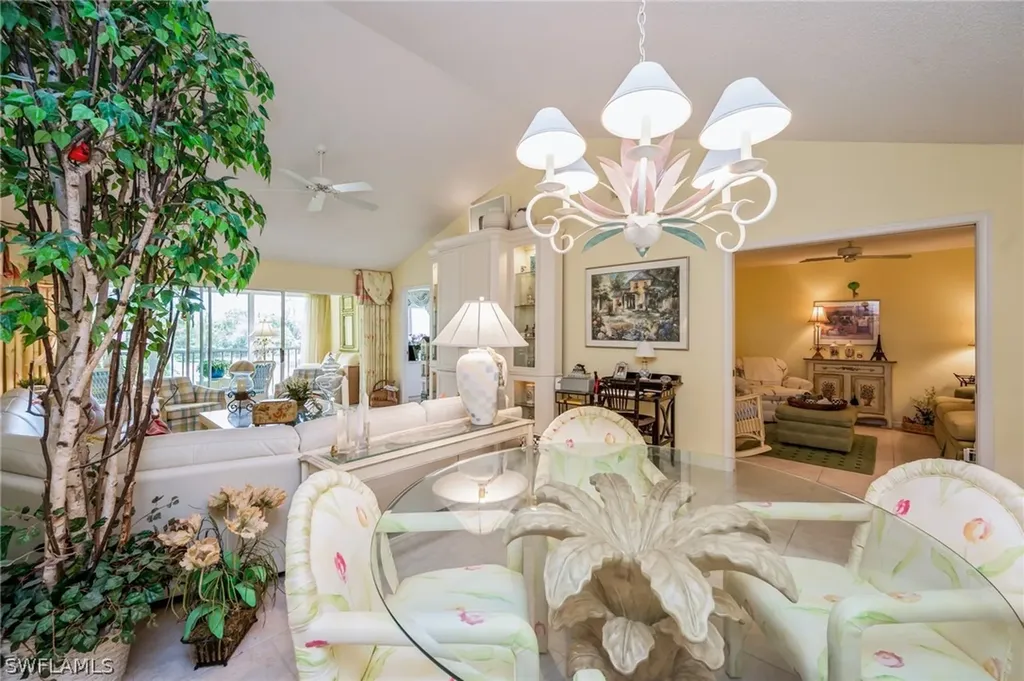 6860 Dennis Circle Naples FL 34104