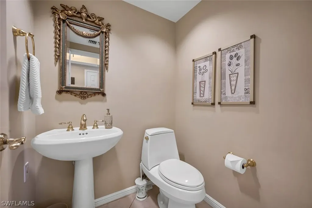 7225 Pelican Bay Boulevard Naples FL 34108