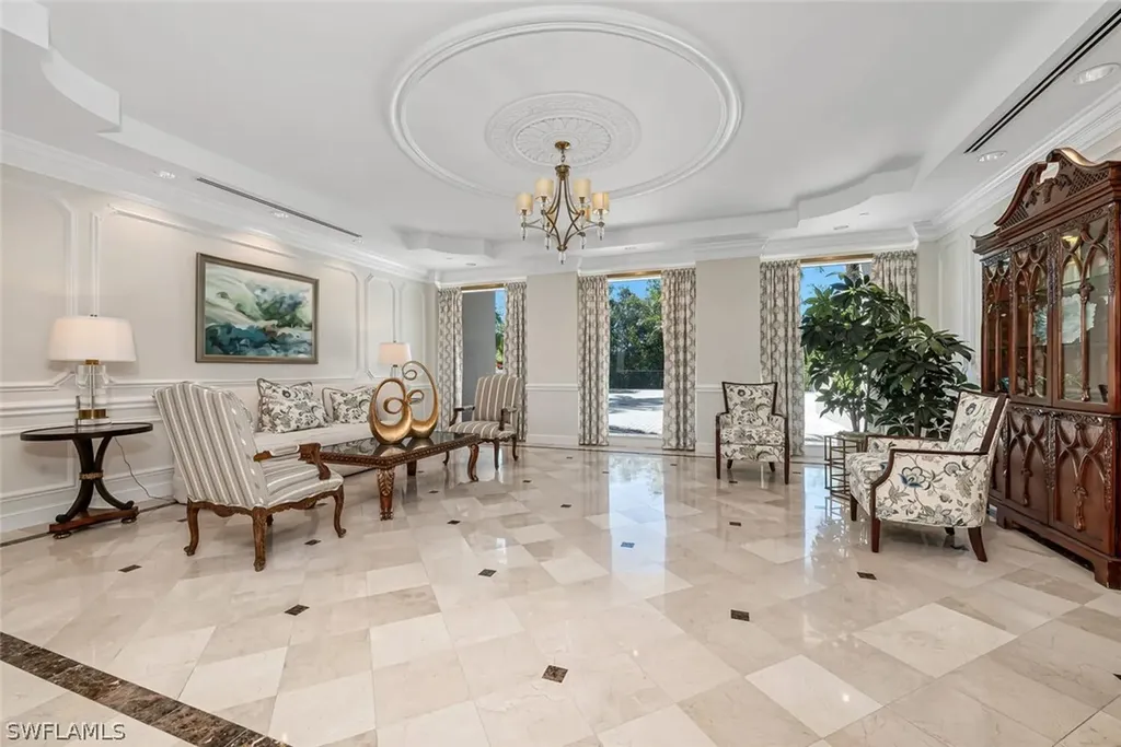 7225 Pelican Bay Boulevard Naples FL 34108