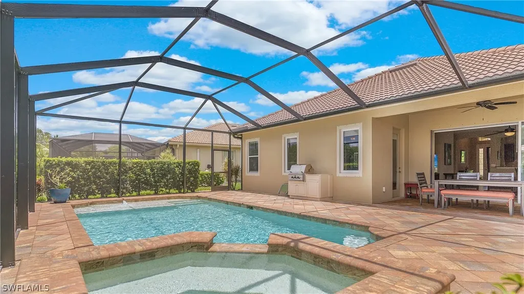 8250 Valiant Drive Naples FL 34104