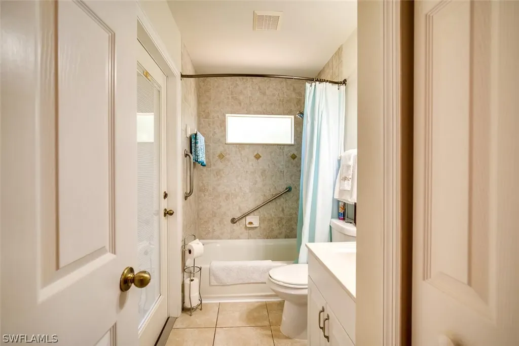 219 Nicholas Parkway E Cape Coral FL 33990