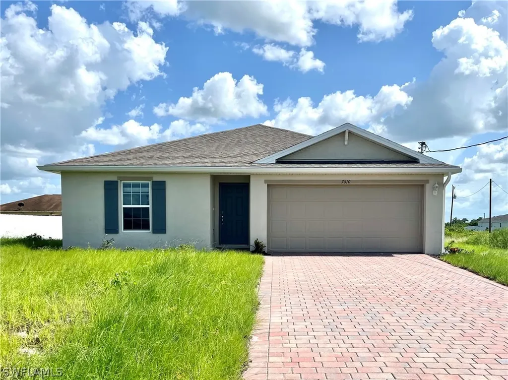 7010 Gill Circle Labelle FL 33935