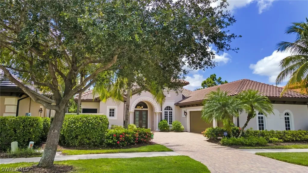 9105 Shenendoah Circle Naples FL 34113