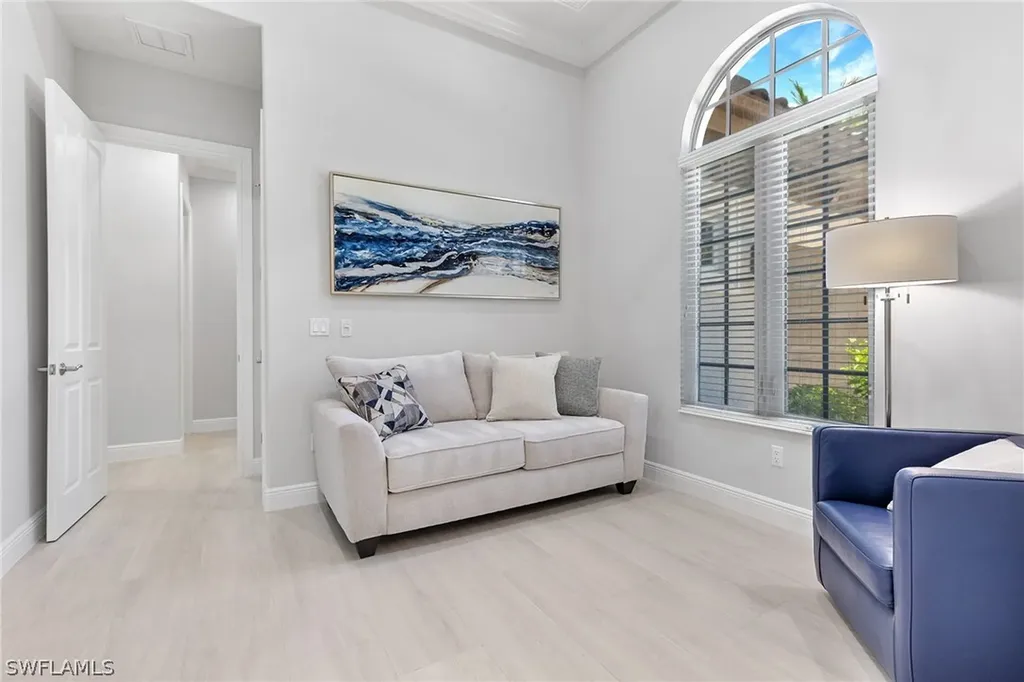 9105 Shenendoah Circle Naples FL 34113