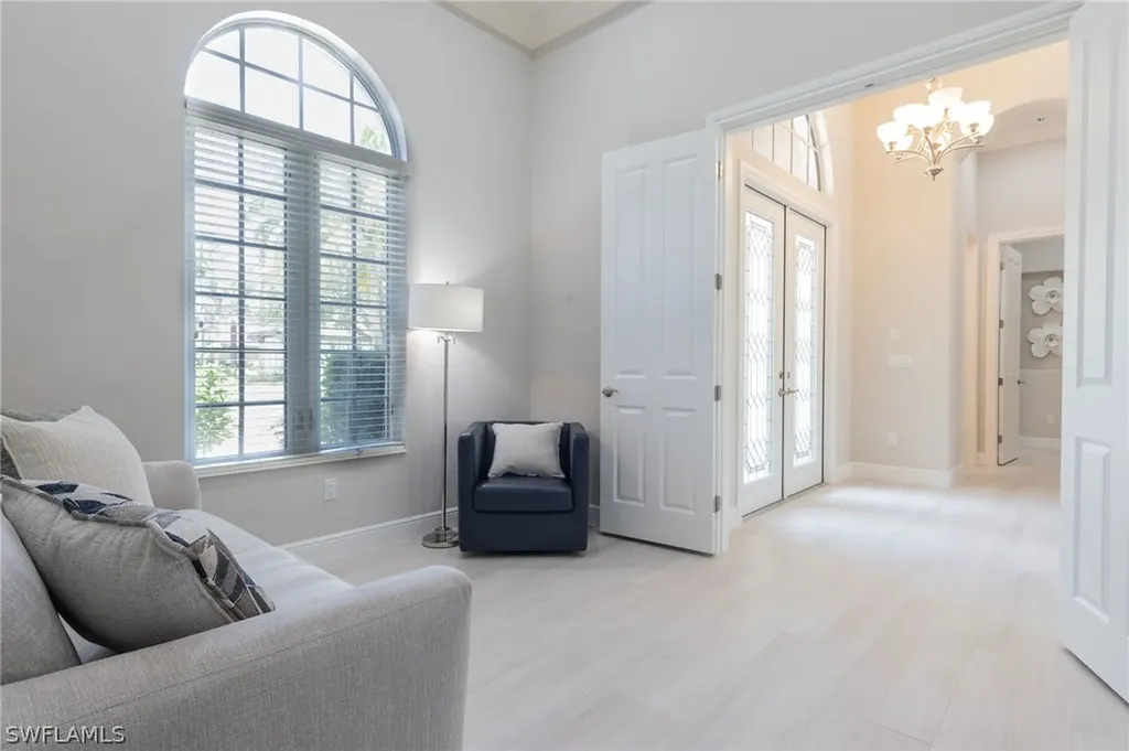 9105 Shenendoah Circle Naples FL 34113