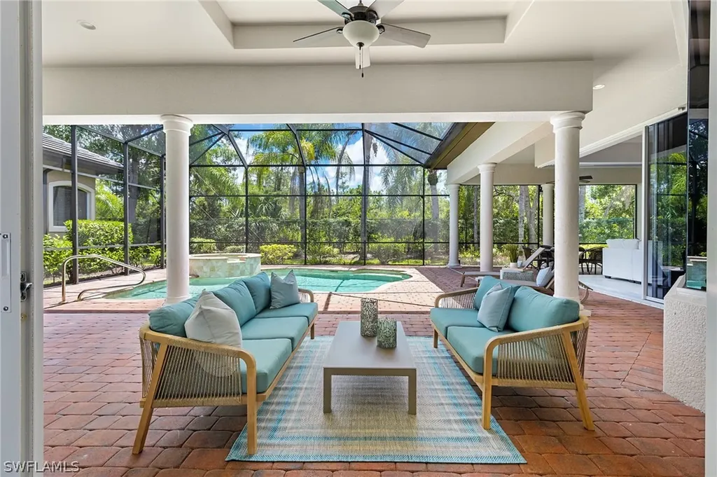9105 Shenendoah Circle Naples FL 34113