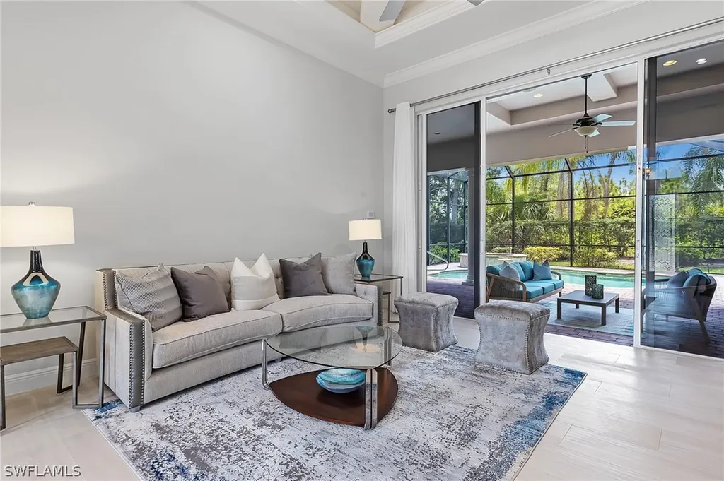 9105 Shenendoah Circle Naples FL 34113