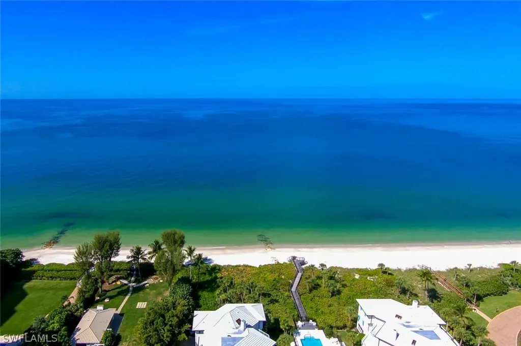 81 Seagate Drive Naples FL 34103