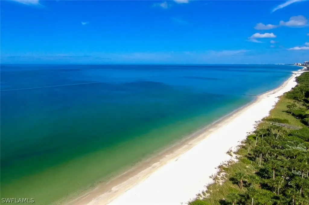 81 Seagate Drive Naples FL 34103
