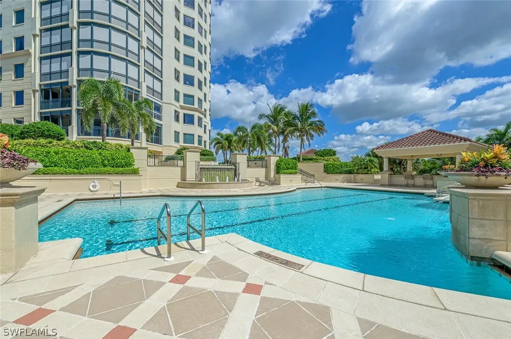 81 Seagate Drive Naples FL 34103