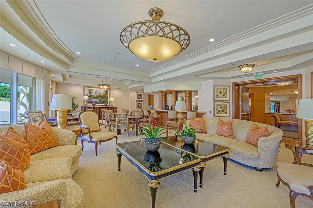 81 Seagate Drive Naples FL 34103