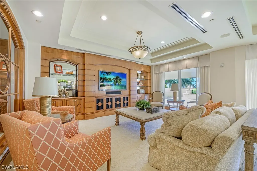 81 Seagate Drive Naples FL 34103