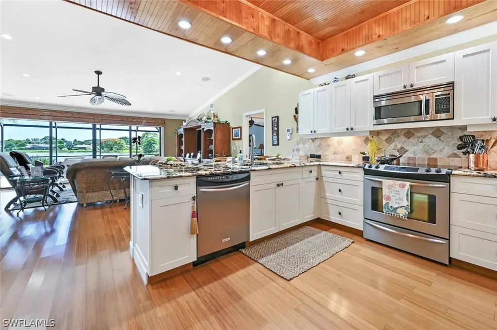 1310 Nottingham Drive Naples FL 34109