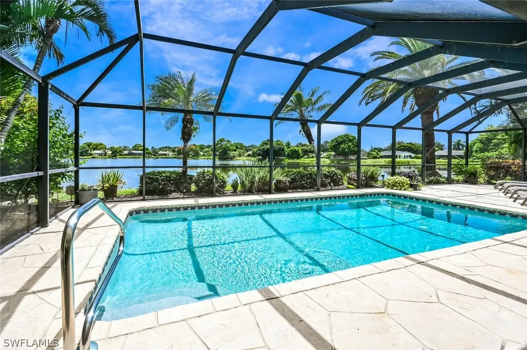 1310 Nottingham Drive Naples FL 34109