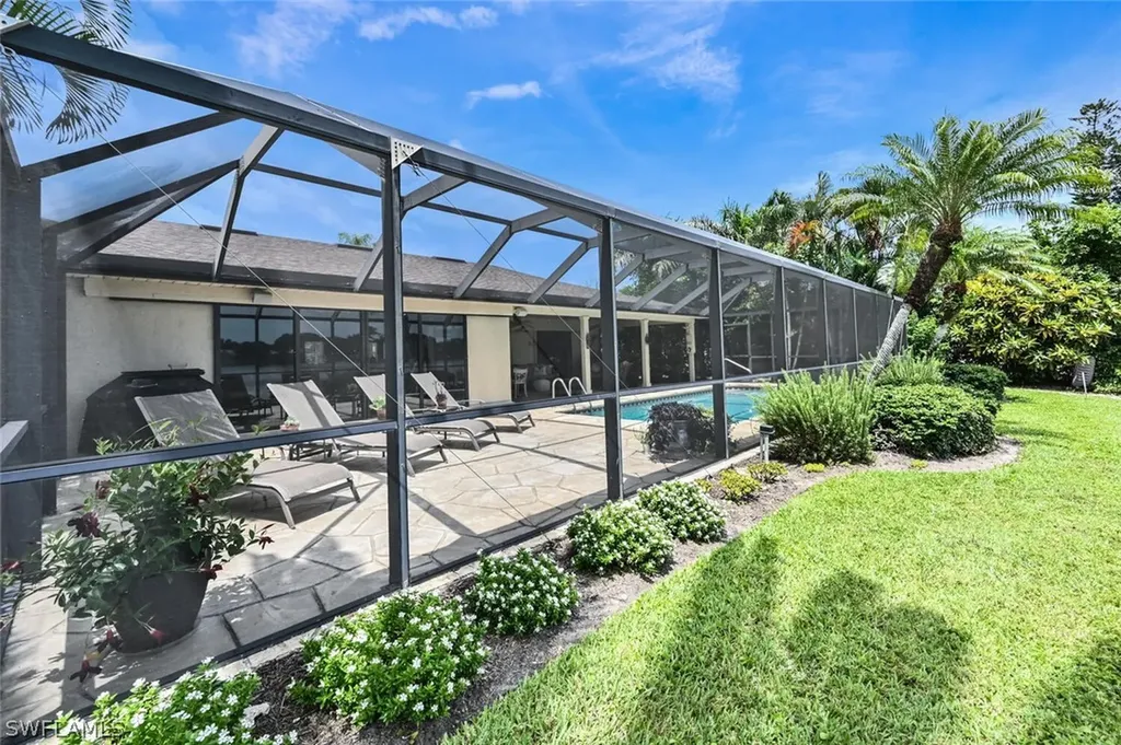 1310 Nottingham Drive Naples FL 34109