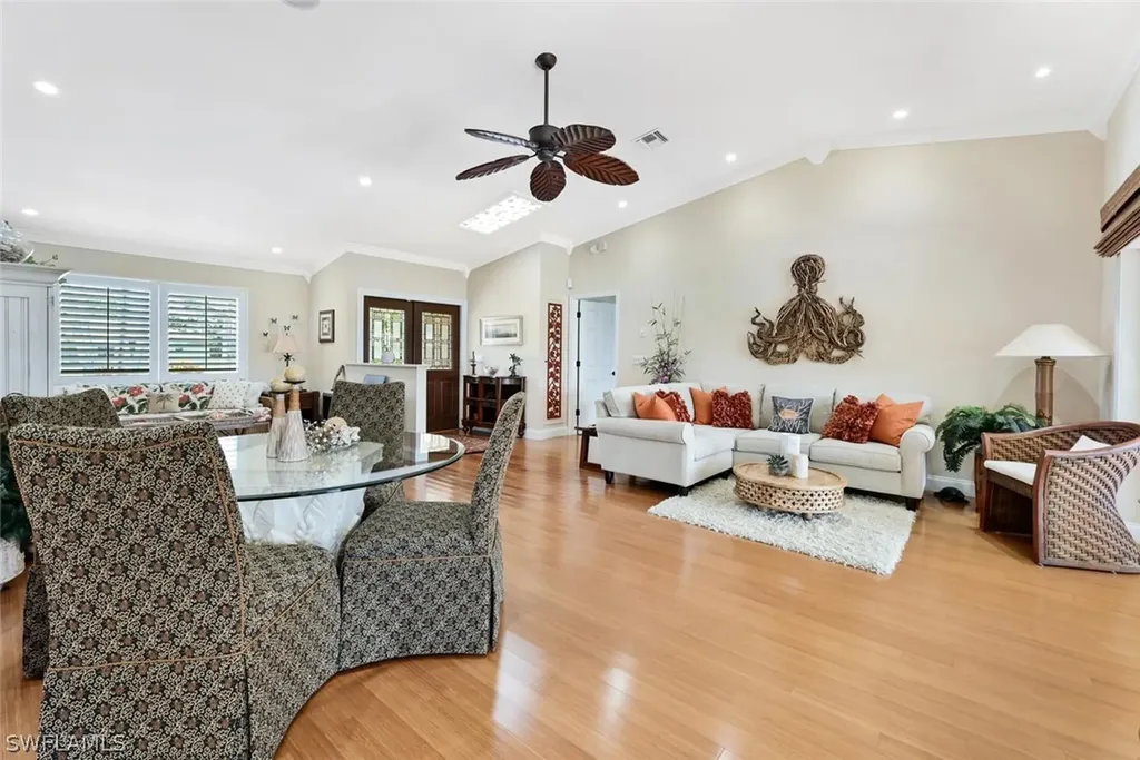 1310 Nottingham Drive Naples FL 34109