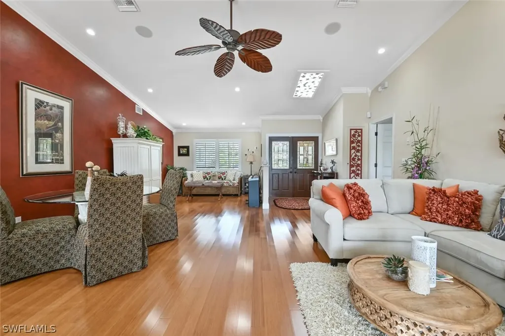 1310 Nottingham Drive Naples FL 34109