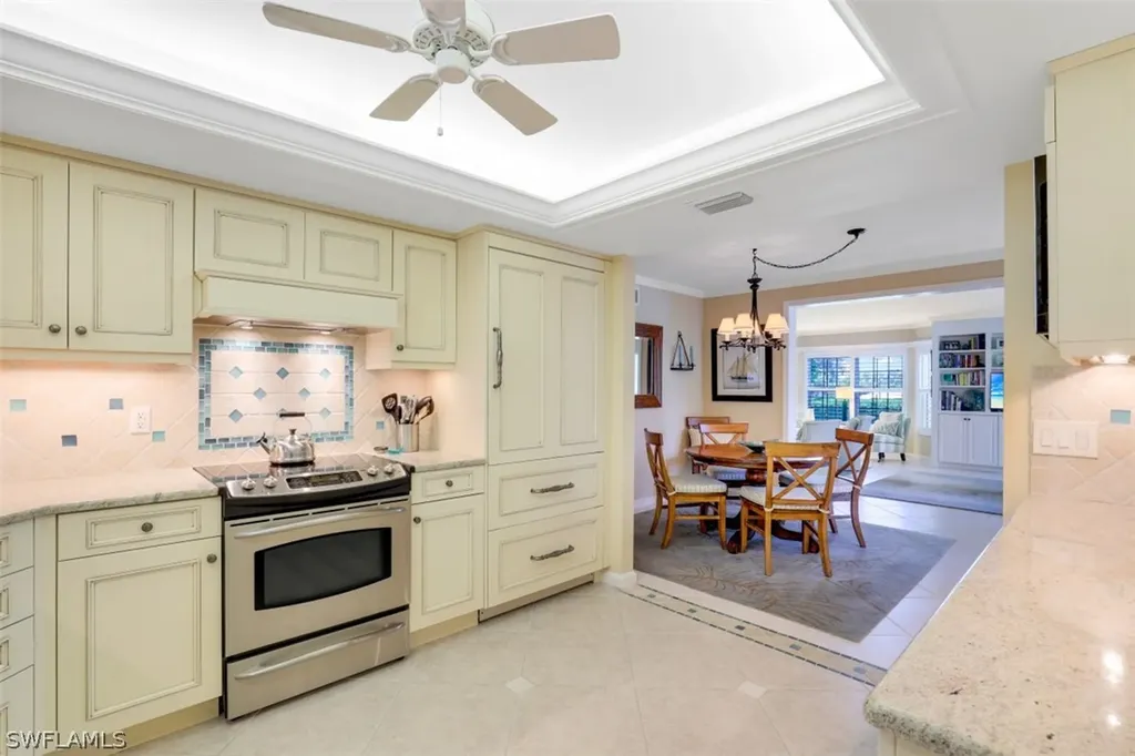 2701 Gulf Shore Boulevard N, Villa Naples FL 34103