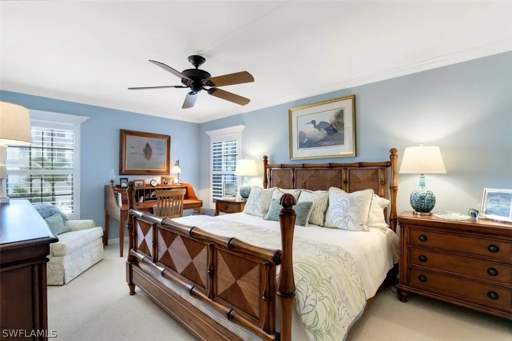 2701 Gulf Shore Boulevard N, Villa Naples FL 34103