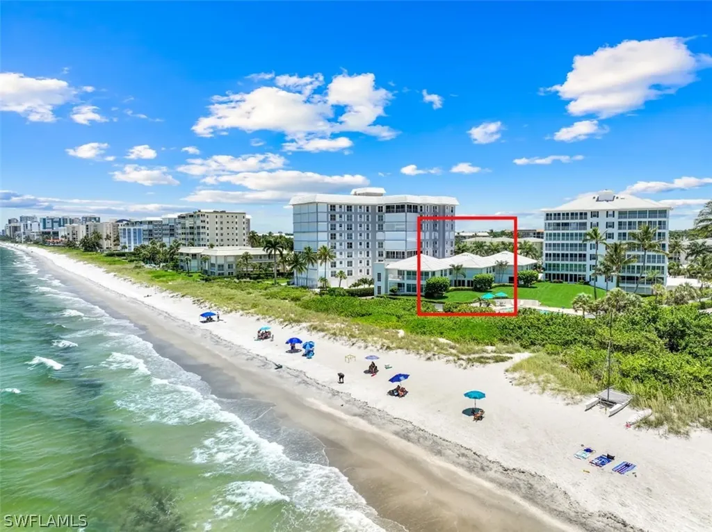 2701 Gulf Shore Boulevard N, Villa Naples FL 34103