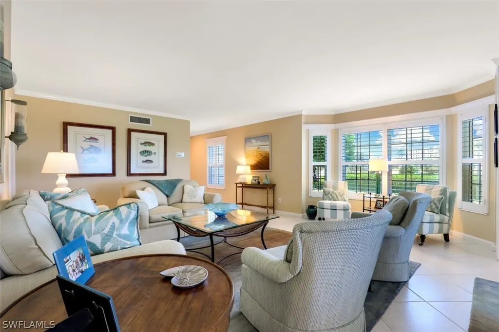 2701 Gulf Shore Boulevard N, Villa Naples FL 34103