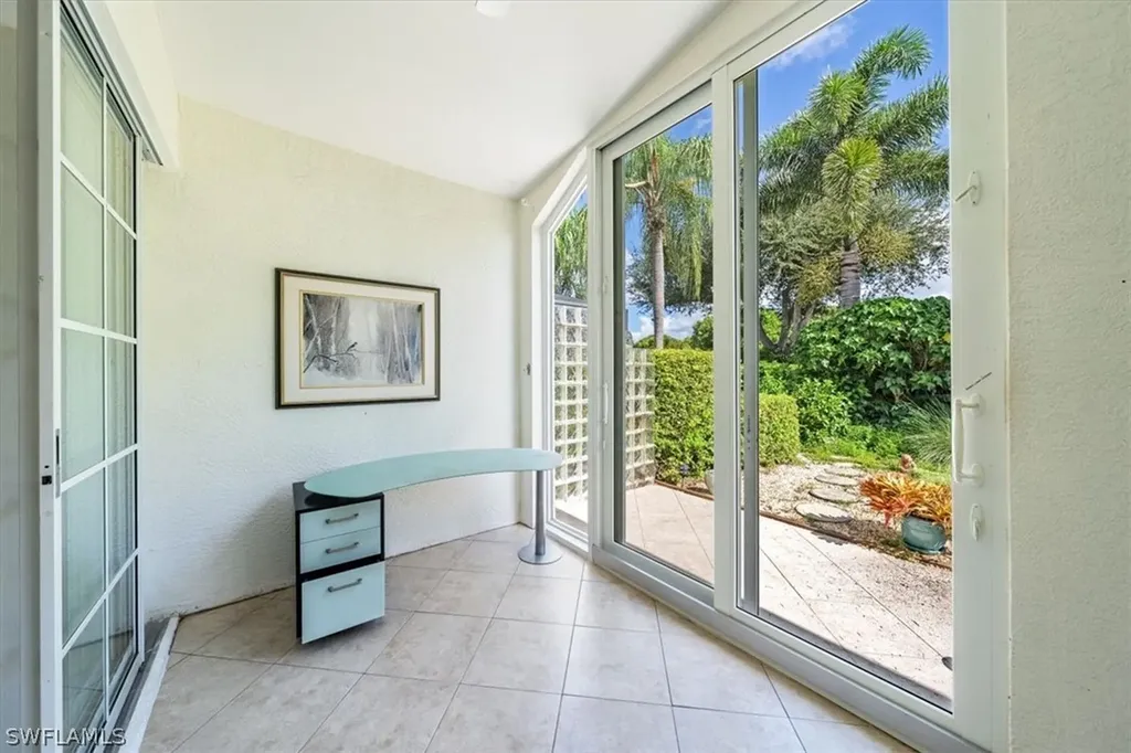 1757 Marsh Run Naples FL 34109