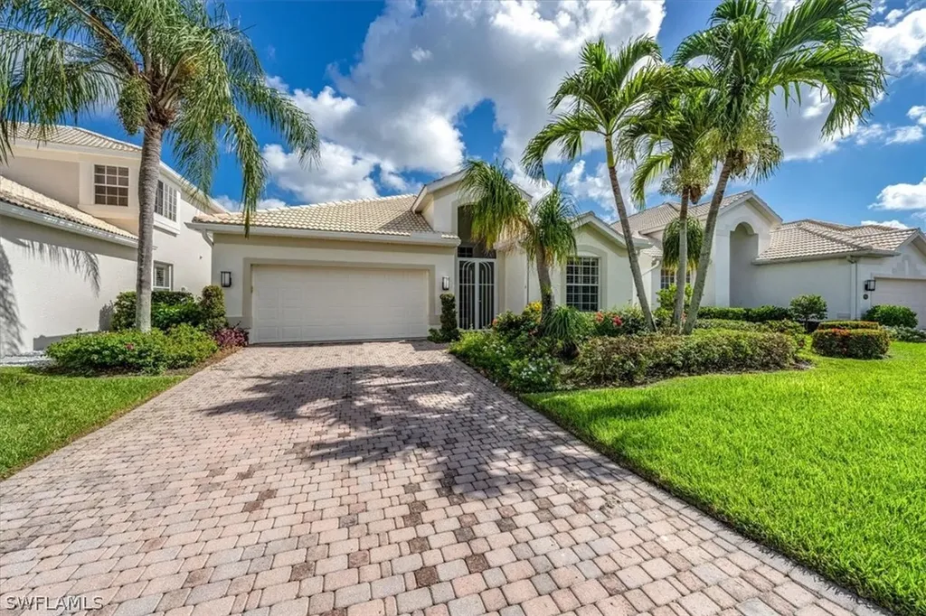 1757 Marsh Run Naples FL 34109