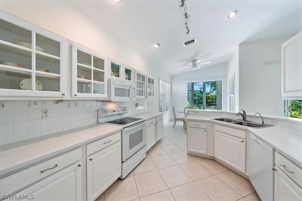 1757 Marsh Run Naples FL 34109