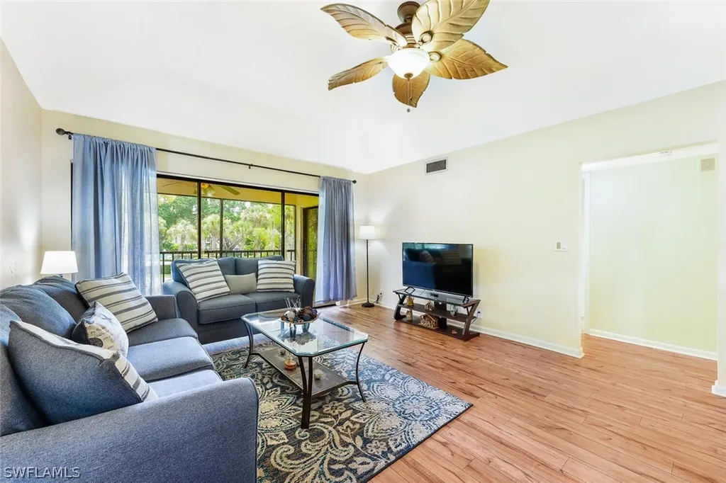 Naples FL, 1801 Courtyard Way, Unit D-201