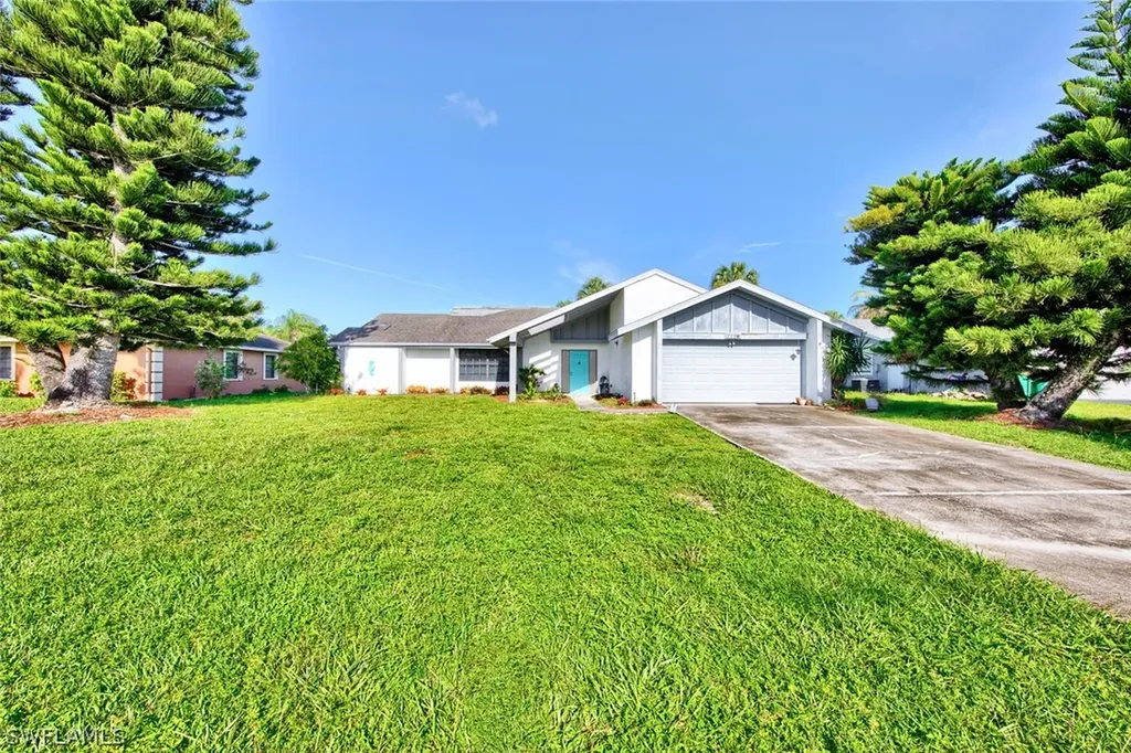 2455 42nd Terrace SW Naples FL 34116