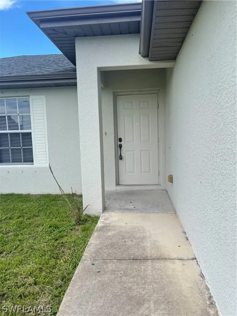 101 NE 31st Terrace Cape Coral FL 33909