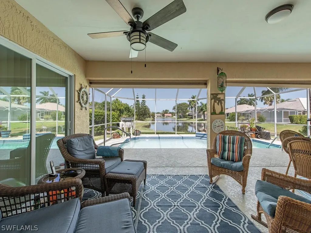 2039 Piccadilly Circus Naples FL 34112