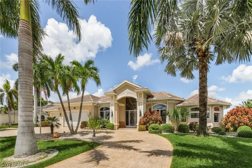 5238 Pelican Boulevard Cape Coral FL 33914