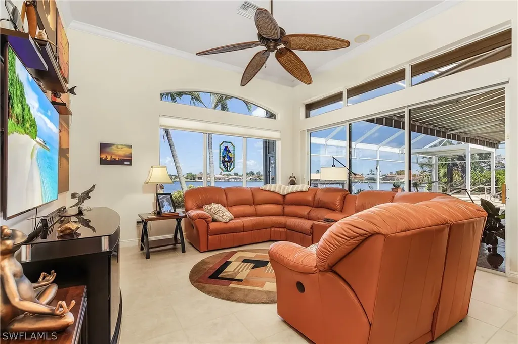 5238 Pelican Boulevard Cape Coral FL 33914