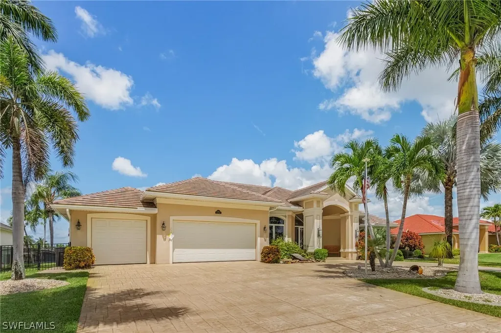 5238 Pelican Boulevard Cape Coral FL 33914