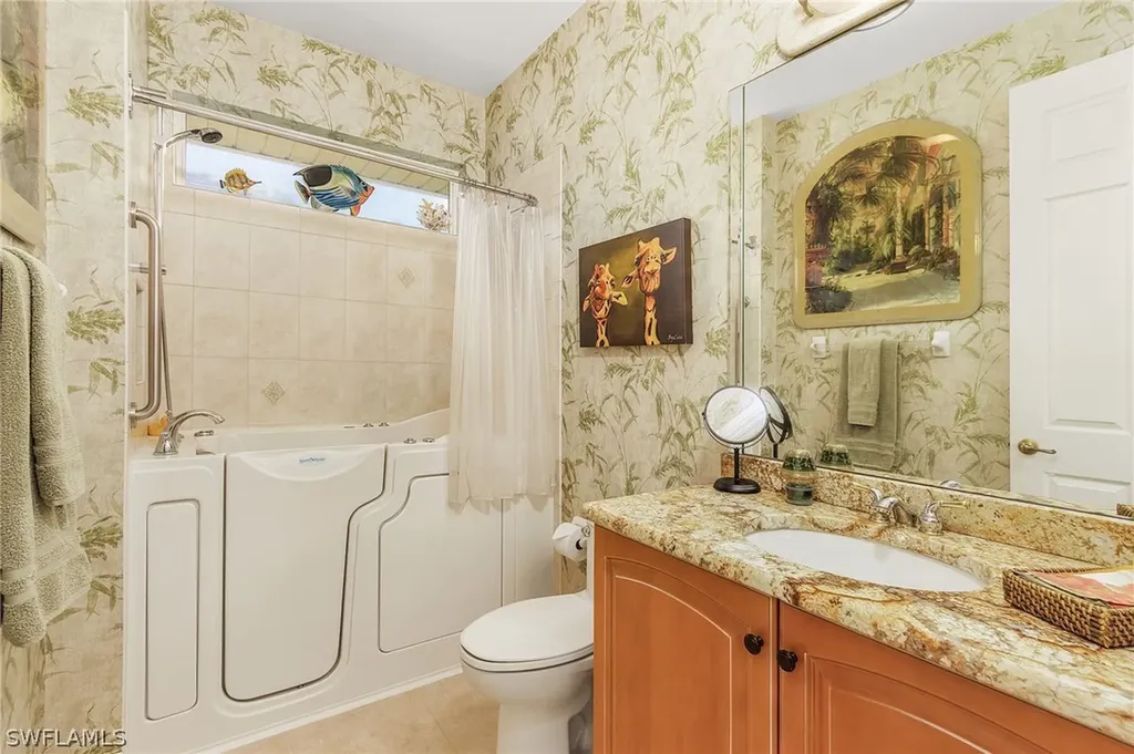 5238 Pelican Boulevard Cape Coral FL 33914