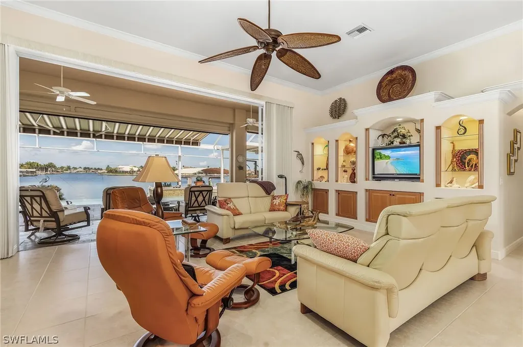 5238 Pelican Boulevard Cape Coral FL 33914