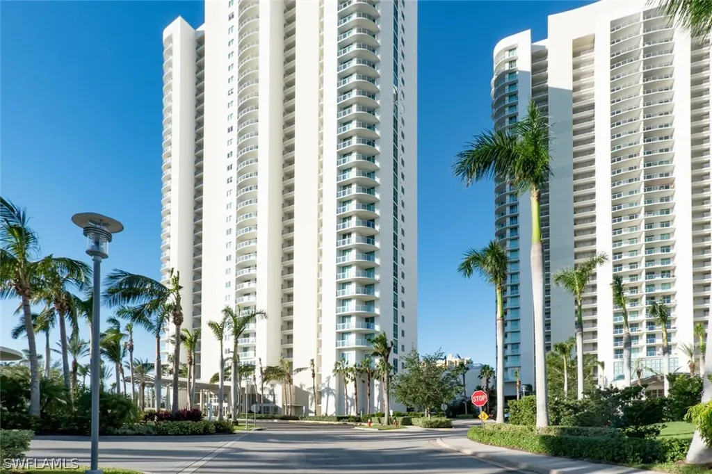 3000 Oasis Grand Boulevard Fort Myers FL 33916