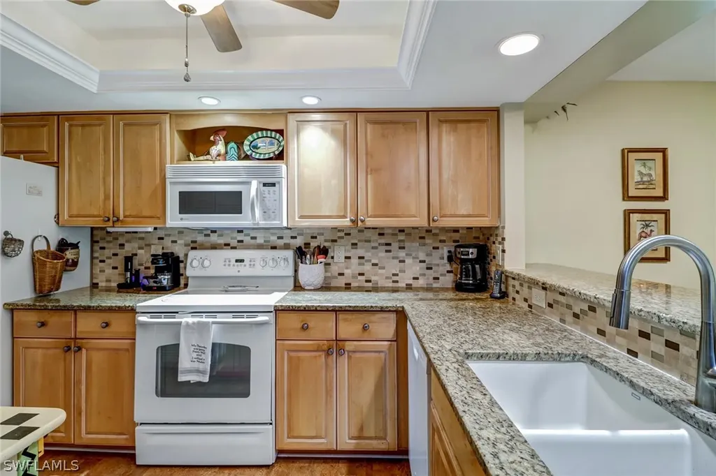 5301 Fox Hollow Drive Naples FL 34104