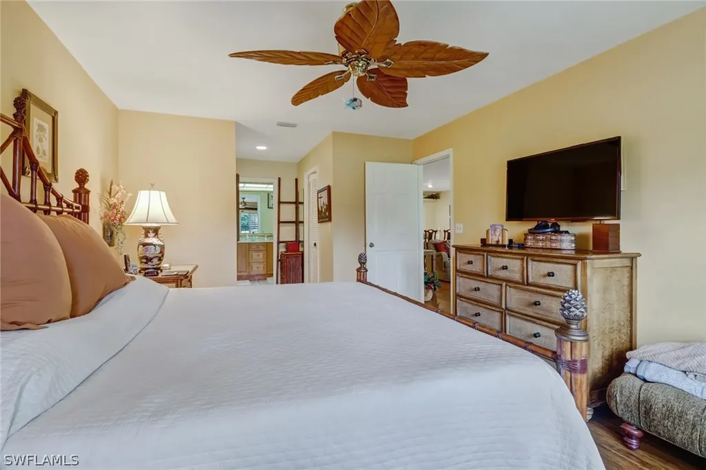 5301 Fox Hollow Drive Naples FL 34104